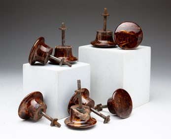 GROUP OF EIGHT BENNINGTON-GLAZED DOOR KNOBS.