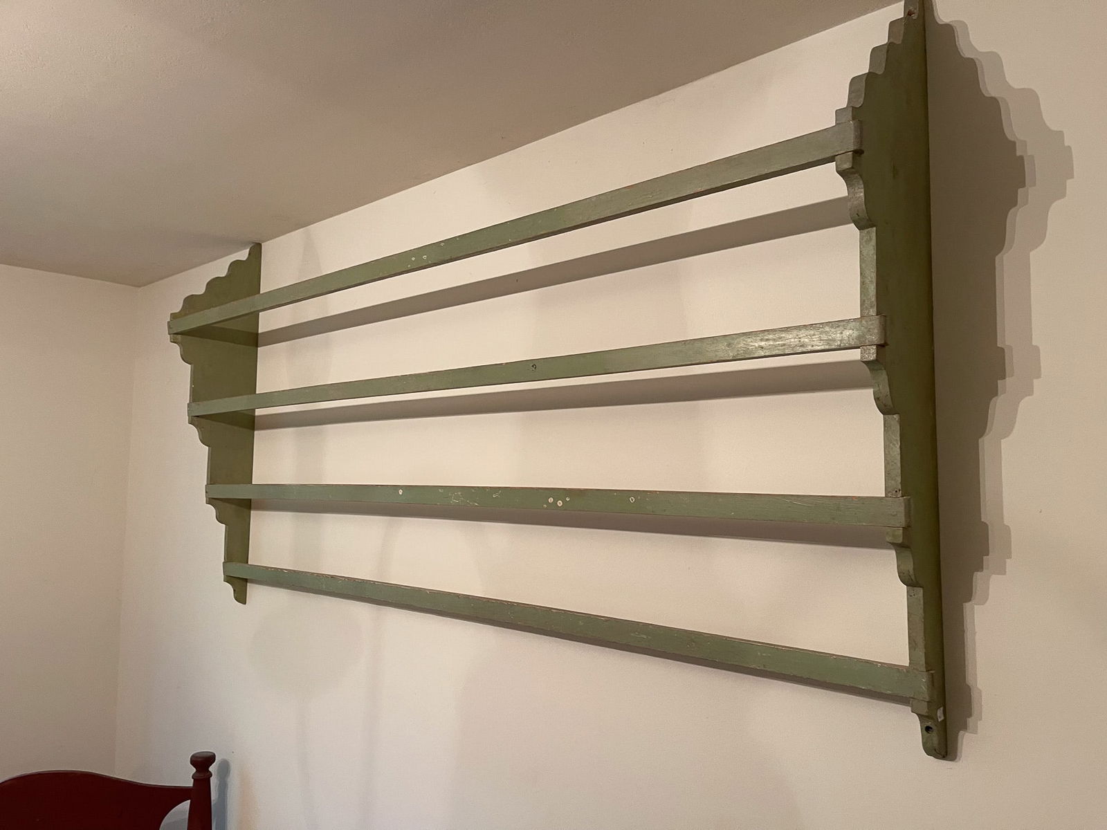 PAINTED HANGING QUILT RACK. (1 of 1)