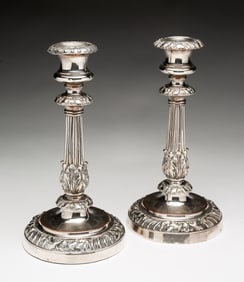PAIR OF GEORGE III ENGLISH SHEFFIELD SILVER PLATE CANDLESTICKS BY MATTHEW BOULTON (1728-1809).