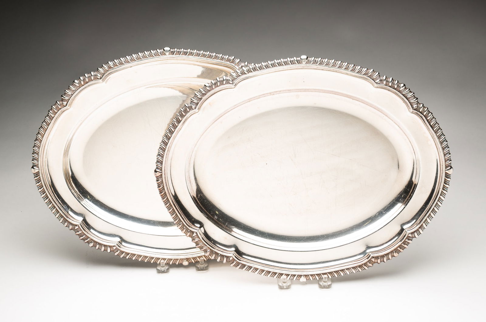 PAIR OF GEORGE III ENGLISH SHEFFIELD SILVER PLATE PLATTERS BY MATTHEW BOULTON (1728-1809). (1 of 4)
