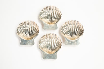FOUR MACIEL STERLING SILVER SHELL DISHES.
