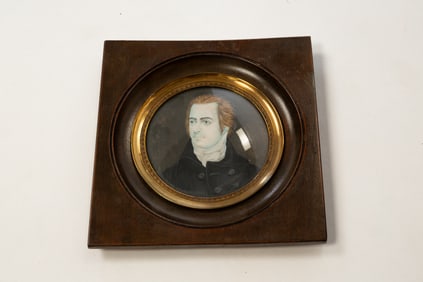 MINIATURE WATERCOLOR PORTRAIT OF A GENTLEMAN SIGNED "VILLERS".