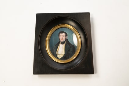 MINIATURE WATERCOLOR PORTRAIT OF A GENTLEMAN.