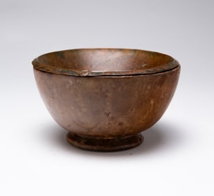 EARLY DIMINUTIVE TREEN FOOTED BOWL WITH COPPER LINER.