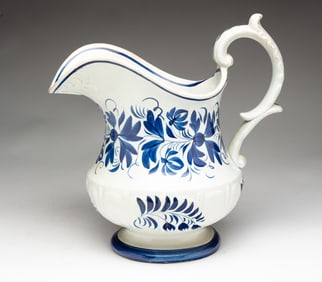 SALTGLAZE SOFT PASTE PITCHER.