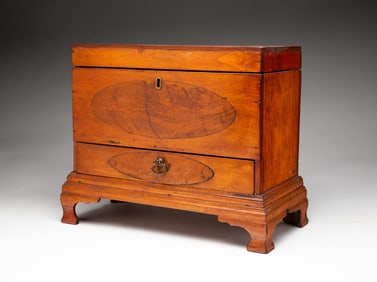 COUNTRY CHIPPENDALE SUGAR BOX.