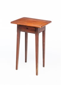 SOUTHERN HEPPLEWHITE SPLAY LEG STAND.