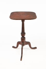 COUNTRY QUEEN ANNE CANDLESTAND