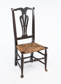 COUNTRY QUEEN ANNE SIDE CHAIR.