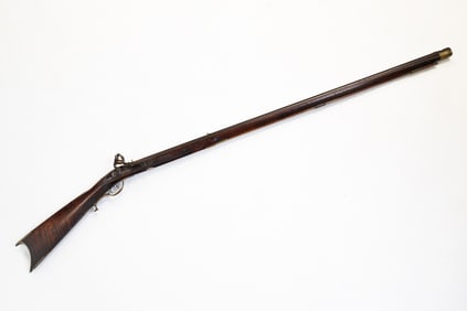 FLINTLOCK FULL STOCK RIFLE.