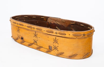 NATIVE AMERICAN OVAL BENTOOD BOX.