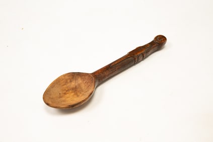 WELL-CARVED DIMINUTIVE CARVED SPOON, POSSIBLY NATIVE AMERICAN.