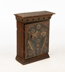 PAINTED DECORATED HANGING CABINET.