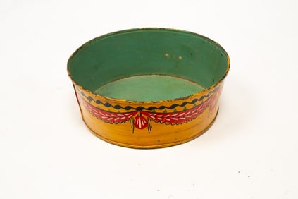 PAINTED TOLE BASKET BOWL.