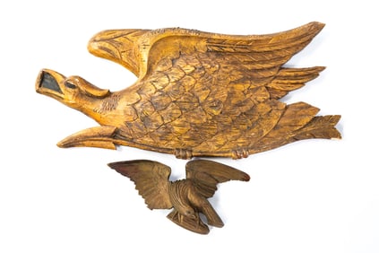 TWO AMERICAN CARVED EAGLE PLAQUES, INCLUDING GILTWOOD EXAMPLE.
