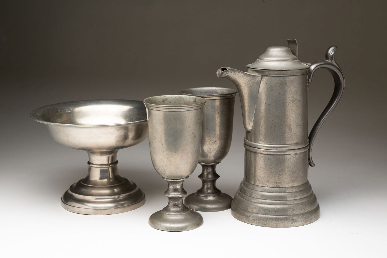 AMERICAN PEWTER COMMUNION SET AND BAPTISMAL FONT. (1 of 4)