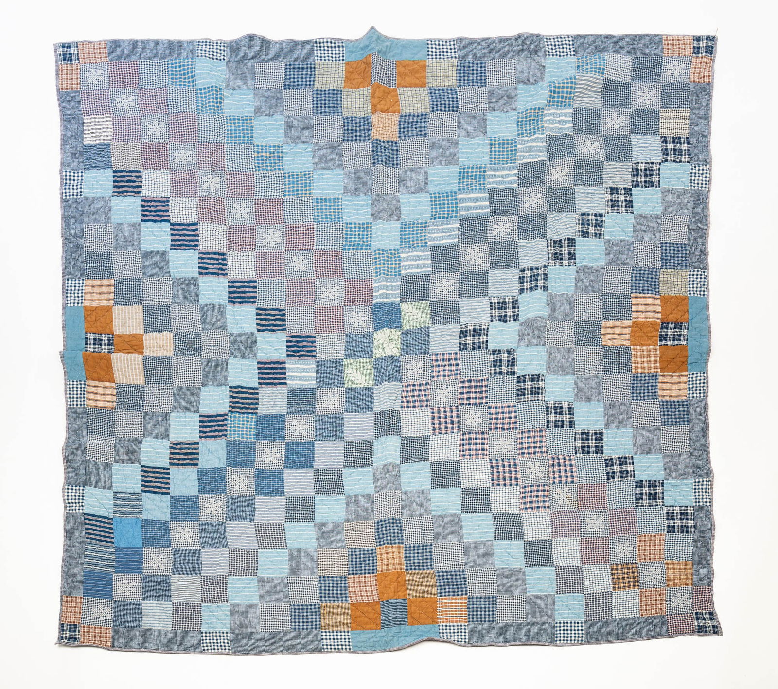 AMERICAN PIECE-WORK QUILT. (1 of 4)