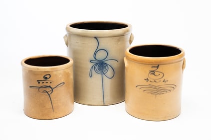 THREE AMERICAN COBALT-DECORATED STONEWARE CROCKS.