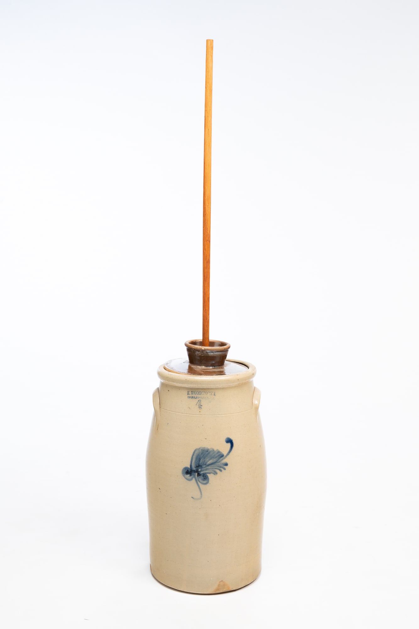 F. WOODWORTH (BURLINGTON, VERMONT) FOUR GALLON COBALT-DECORATED STONEWARE CHURN. (1 of 7)