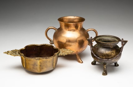 THREE DIMINUTIVE METAL VESSELS.