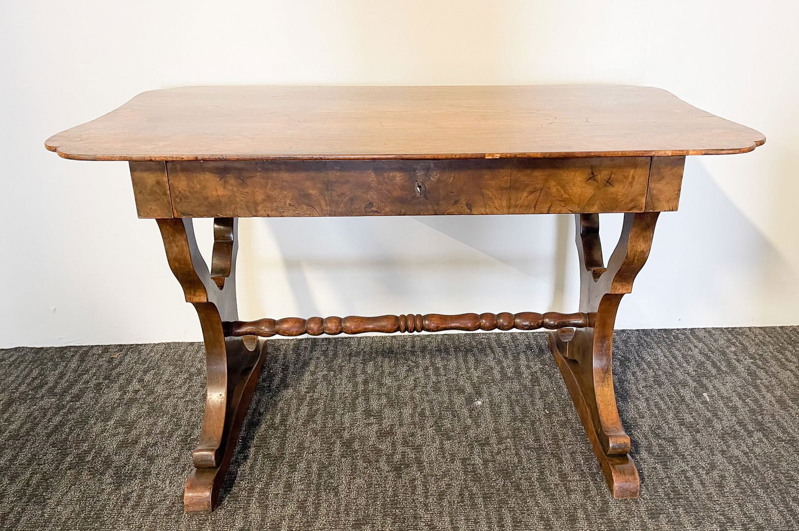 AUSTRIAN BIEDERMEIER WALNUT WRITING TABLE. (1 of 2)