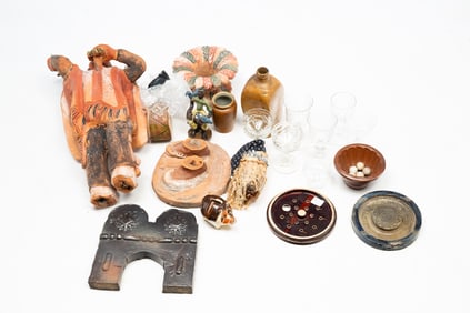 AN ECLECTIC COLLECTION OF POTTERY AND GLASS.