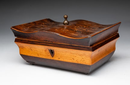ENGLISH ROSEWOOD AND MARQUETRY DRESSER BOX.