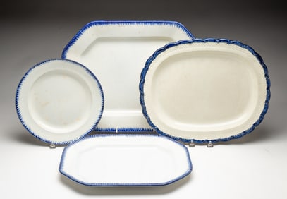 FOUR PIECES OF BLUE FEATHER EDGE CHINA, INCL. DAVENPORT.