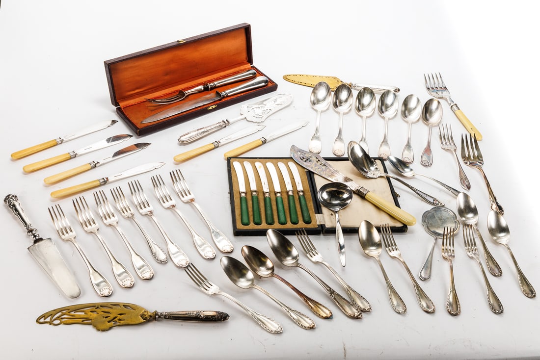 GROUP OF SILVER PLATE UTENSILS AND FLATWARE, INCL. STERLING SILVER SPOON AND 800 SILVER EXAMPLE. (1 of 13)