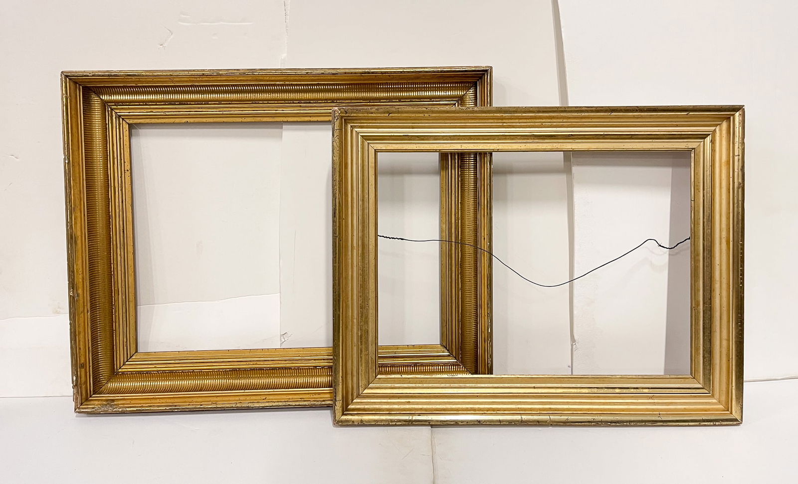 TWO AMERICAN GILTWOOD FRAMES, INCL. STRIPE-PATTERNED EXAMPLE. (1 of 4)