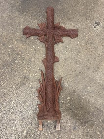 CAST IRON GARDEN CROSS.
