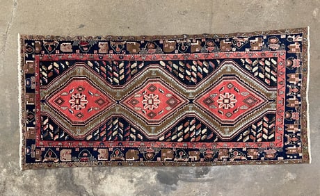 HAMADAN WOOL RUNNER.