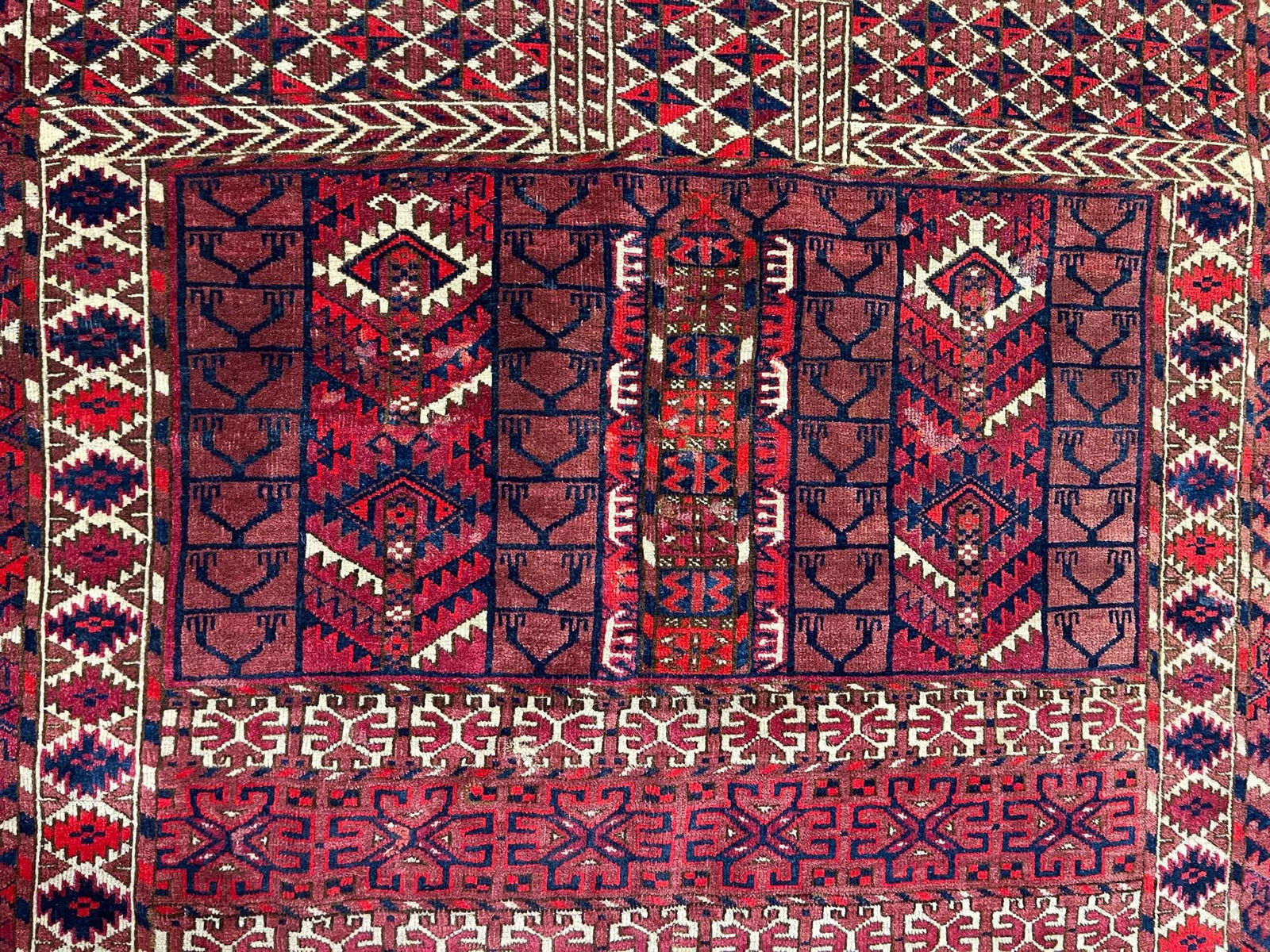 BOKHARA WOOL PRAYER RUG. (1 of 3)