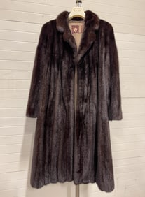 BLACKGLAMA FULL LENGTH DARK RANCH MINK FUR COAT.