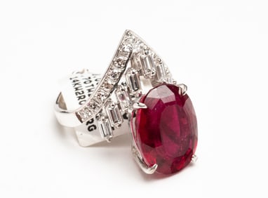 WHITE GOLD RUBELLITE AND DIAMOND COCKTAIL RING.