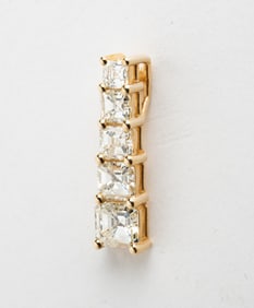 14 KARAT 5-STONE DIAMOND LINE PENDANT.