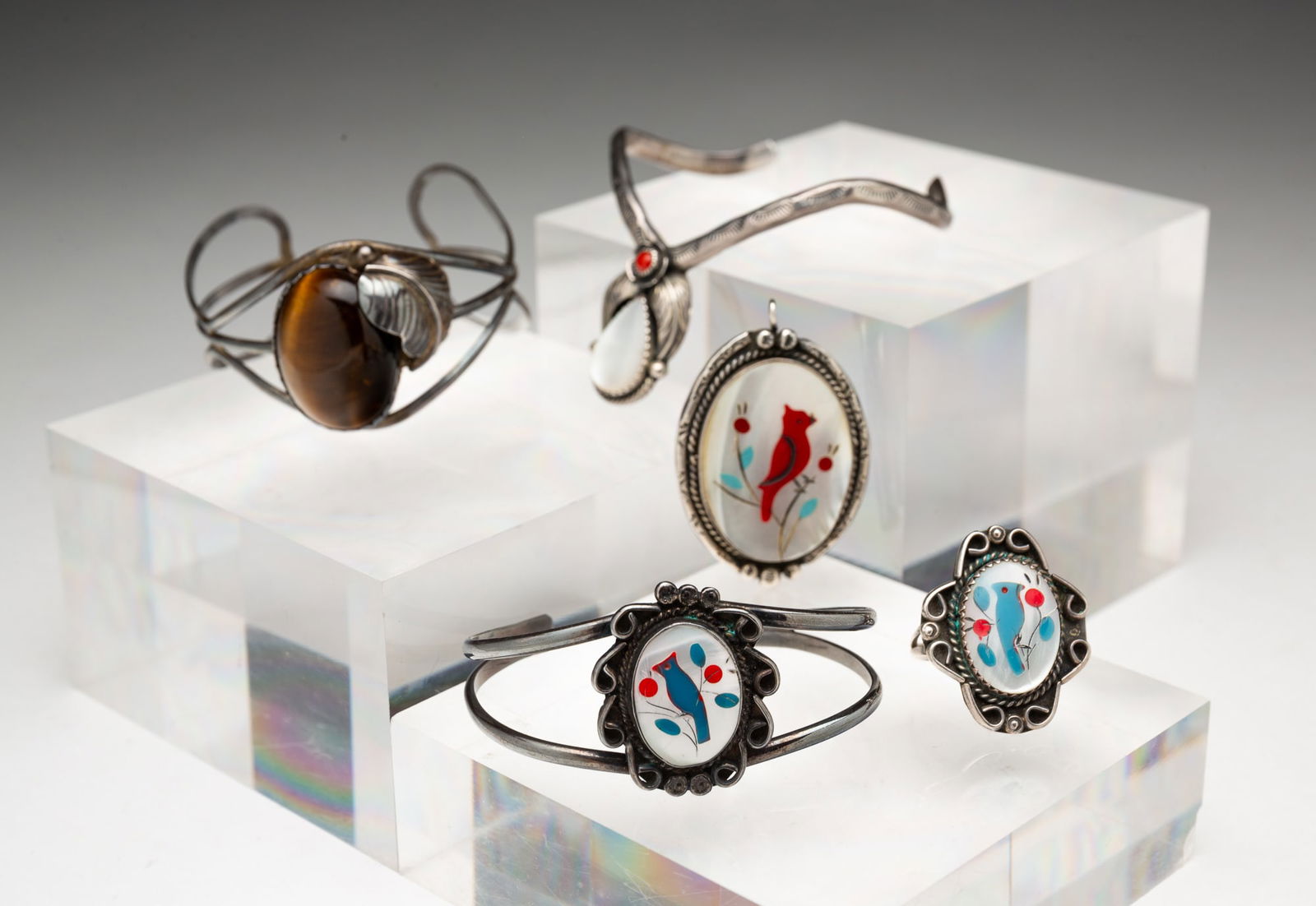 FOUR NATIVE AMERICAN JEWELRY ITEMS. (1 of 3)