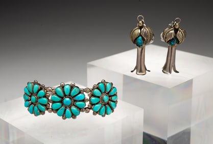 SILVER AND TURQUOISE CUFF AND EARRINGS.