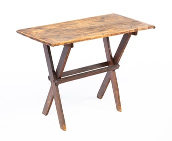 AMERICAN PINE DIMINUTIVE SAWBUCK TABLE.