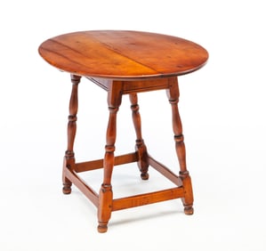 AMERICAN WILLIAM AND MARY MAPLE TEA TABLE.