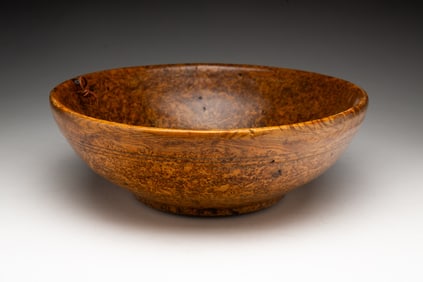 LARGE AMERICAN TURNED BURLWOOD BOWL.