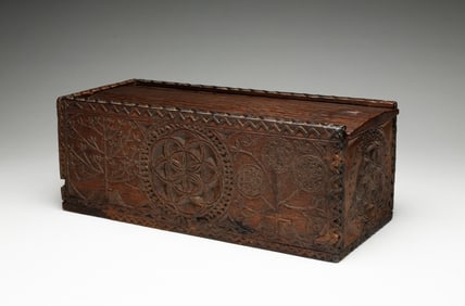 ENGLISH CHIP-CARVED OAK SLIDE LID BOX.