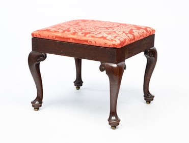 IRISH GEORGE II MAHOGANY FOOTSTOOL.