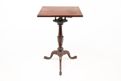 PHILADELPHIA QUEEN ANNE MAHOGANY BIRDCAGE-ACTION CANDLESTAND.