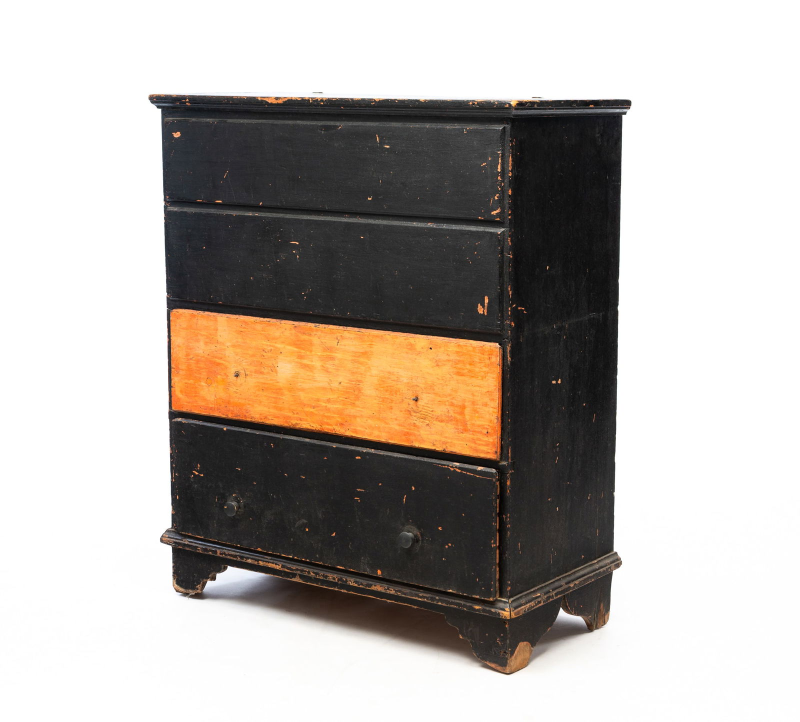 NEW ENGLAND PAINTED PINE MULE CHEST. (1 of 6)