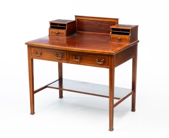FEDERAL STYLE MAHOGANY AND LINE-INLAID WRITING TABLE.