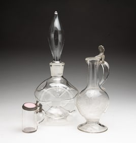 THREE AMERICAN BLOWN GLASS VESSELS.