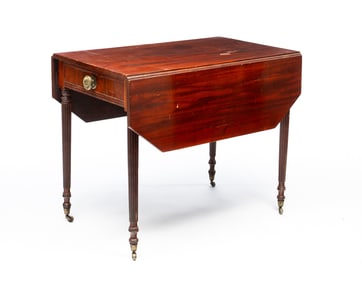FEDERAL MAHOGANY PEMBROKE TABLE.