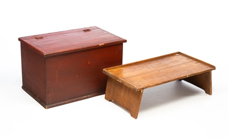 AMERICAN PAINTED POPLAR TRUNK PLUS POPLAR BED TRAY TABLE.