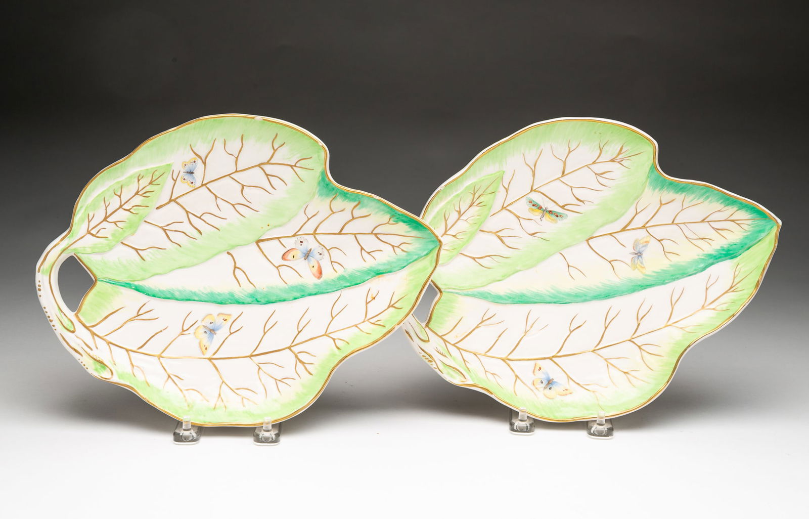 PAIR OF MOTTAHEDEH LEAF PLATTERS. (1 of 4)
